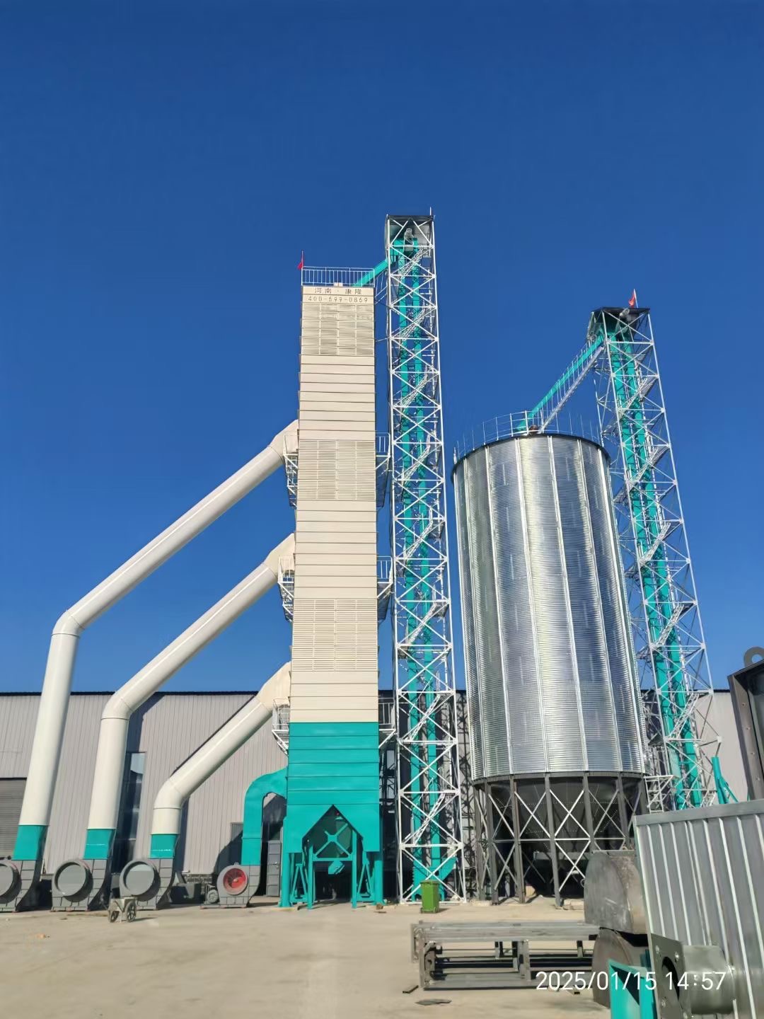 新型300吨粮食烘干塔